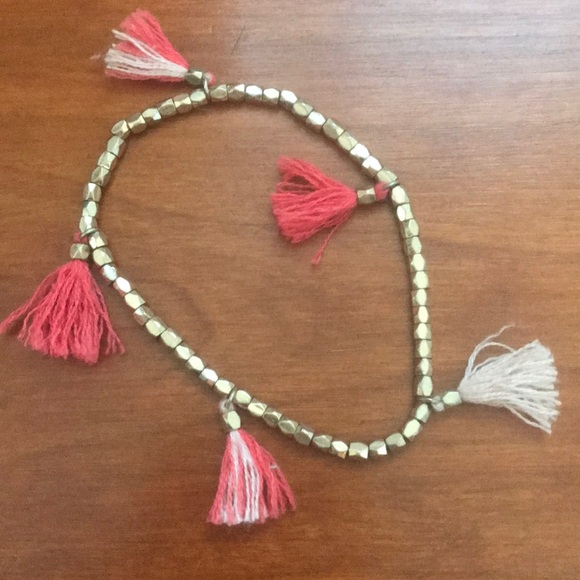 Three easy to wear fringe bracelets - Picture 4 of 4